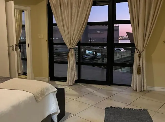 38 Harbourview